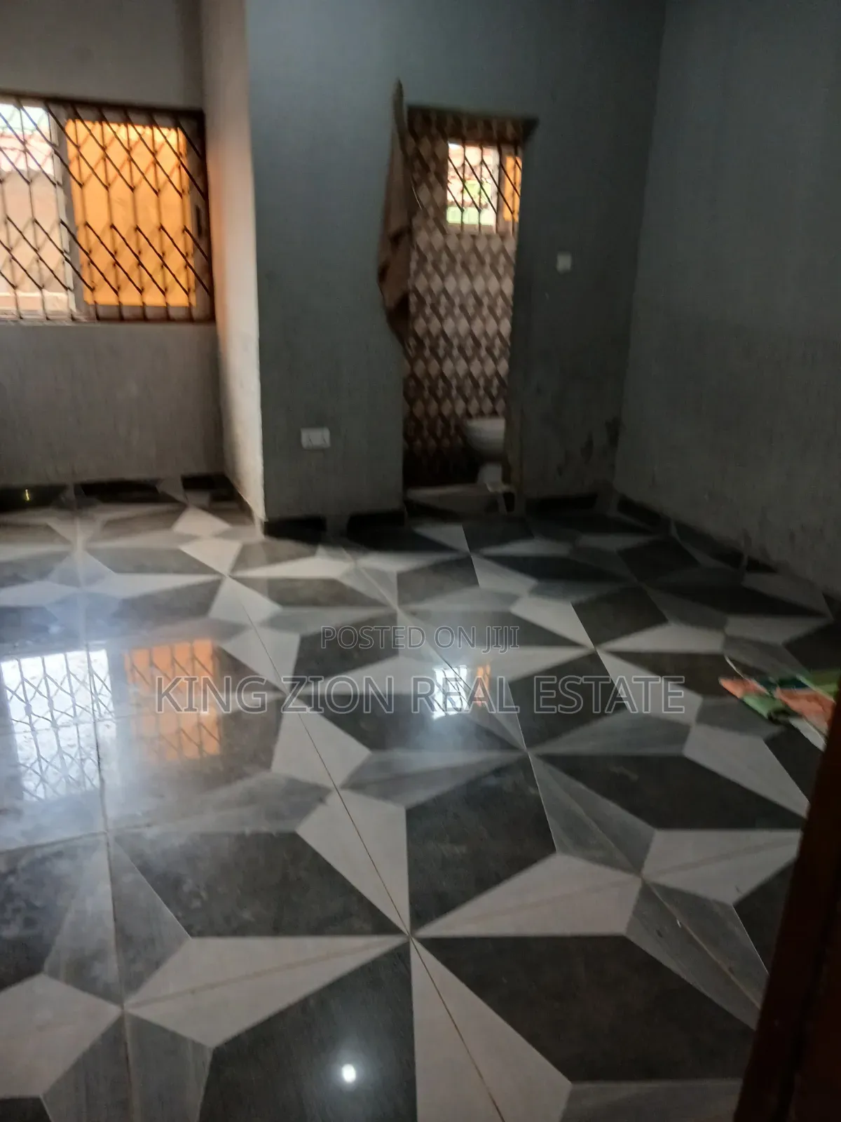 1bdrm Apartment in Kingzion Real, Last Stop for rent