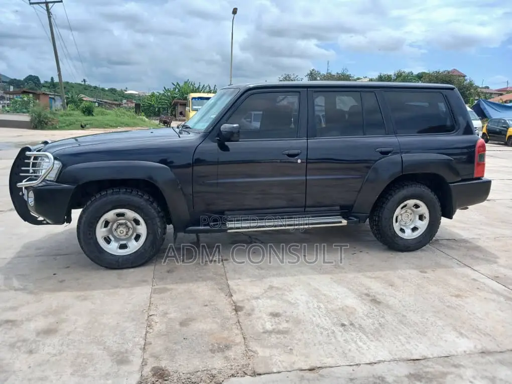 Nissan Patrol 2015 Black