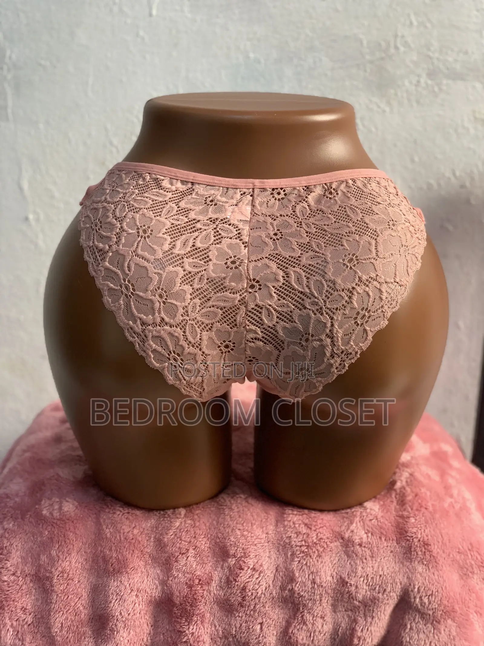 Ladies v Cotton Lace Panties