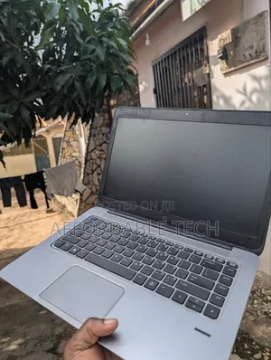 Laptop HP EliteBook 1040 4GB Intel Core i7 SSD 256GB