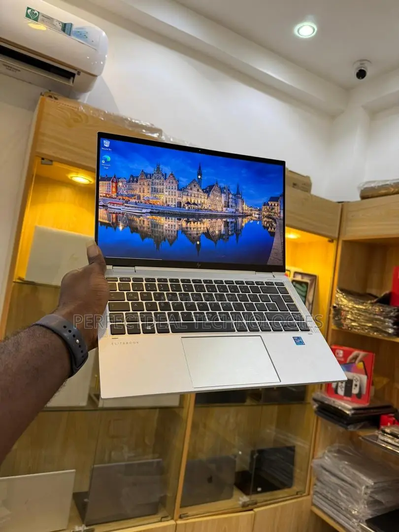 New Laptop HP EliteBook 1040 G8 16GB Intel Core i7 SSD 512GB