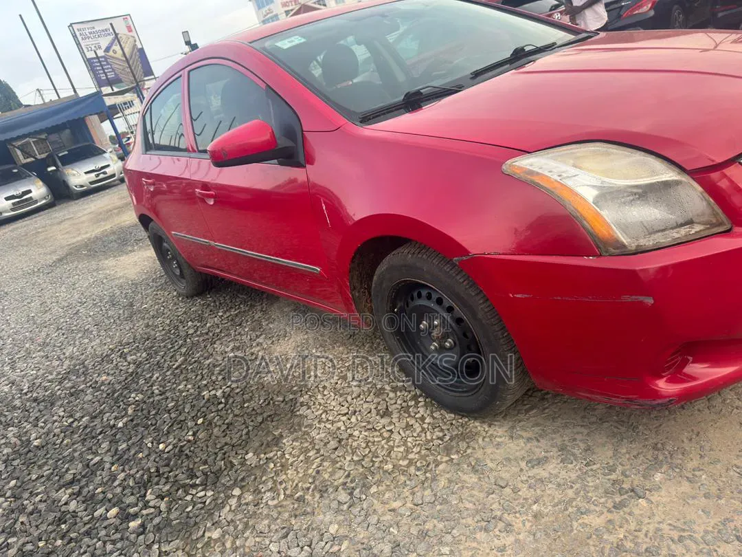 Nissan Sentra 2.0 2010 Red