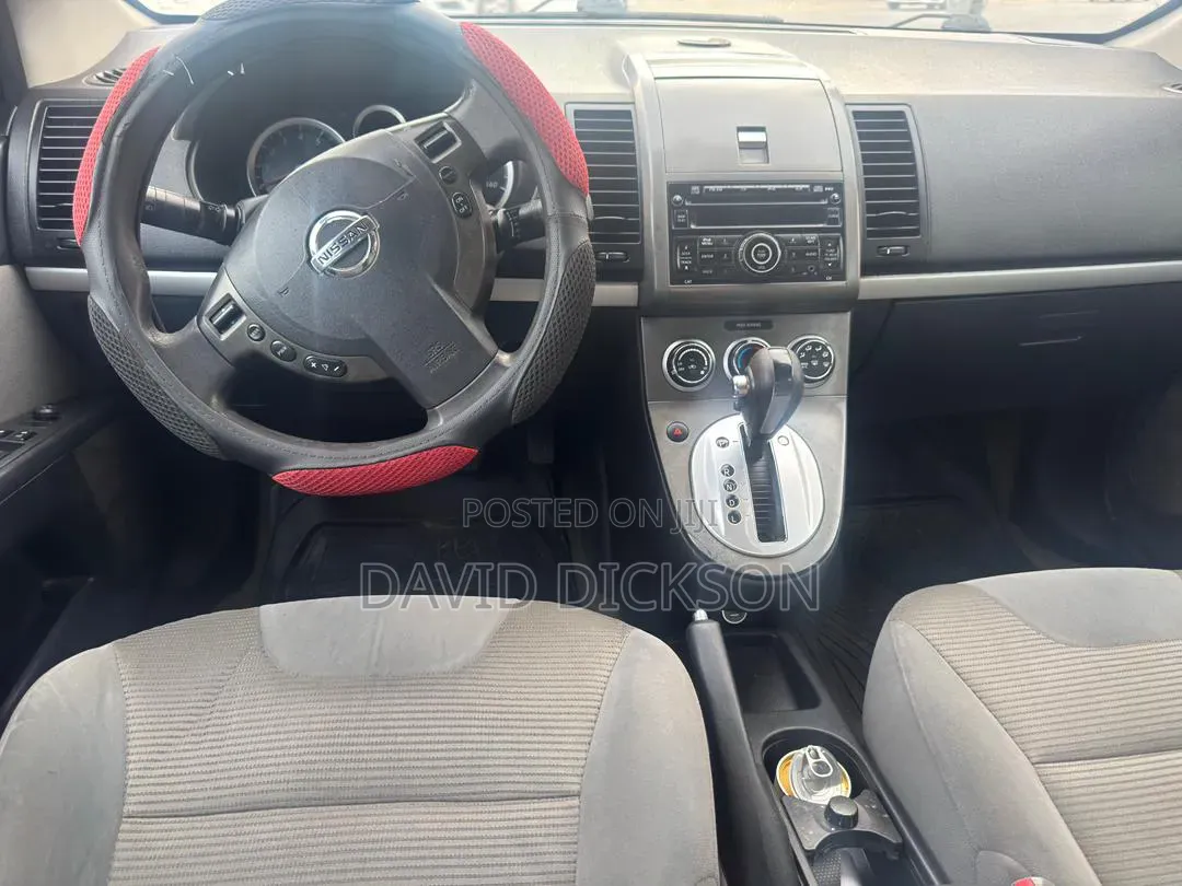 Nissan Sentra 2.0 2010 Red