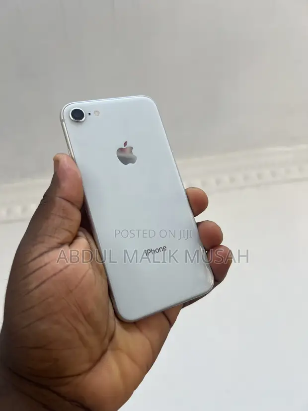 Apple iPhone 8 64 GB White for sale - Abdul Malik Musah ▷ Price