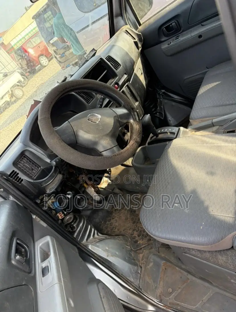 Nissan Clipper 2013 Grey