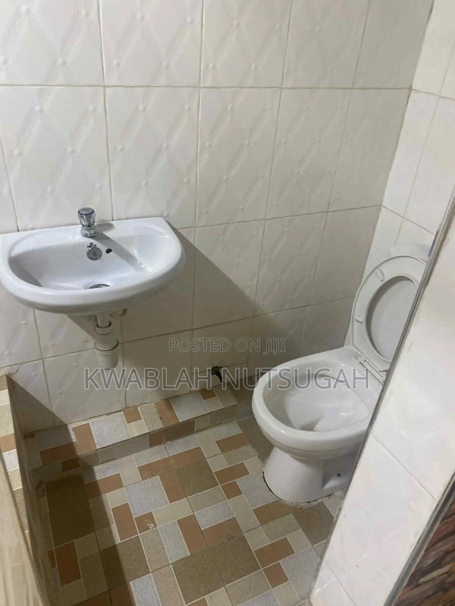 Nice Furnished Single Room Self Contain for Short Stay at Nungua Adogono