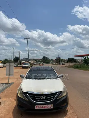 Hyundai Sonata SE 4dr Sedan (2.4L 4cyl 6A) 2014 White