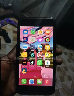 Apple iPhone 8 Plus 64 GB Black