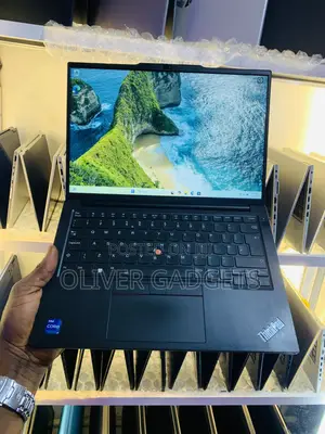 Laptop Lenovo ThinkPad E14 Gen 5 16GB Intel Core i7 SSD 512GB