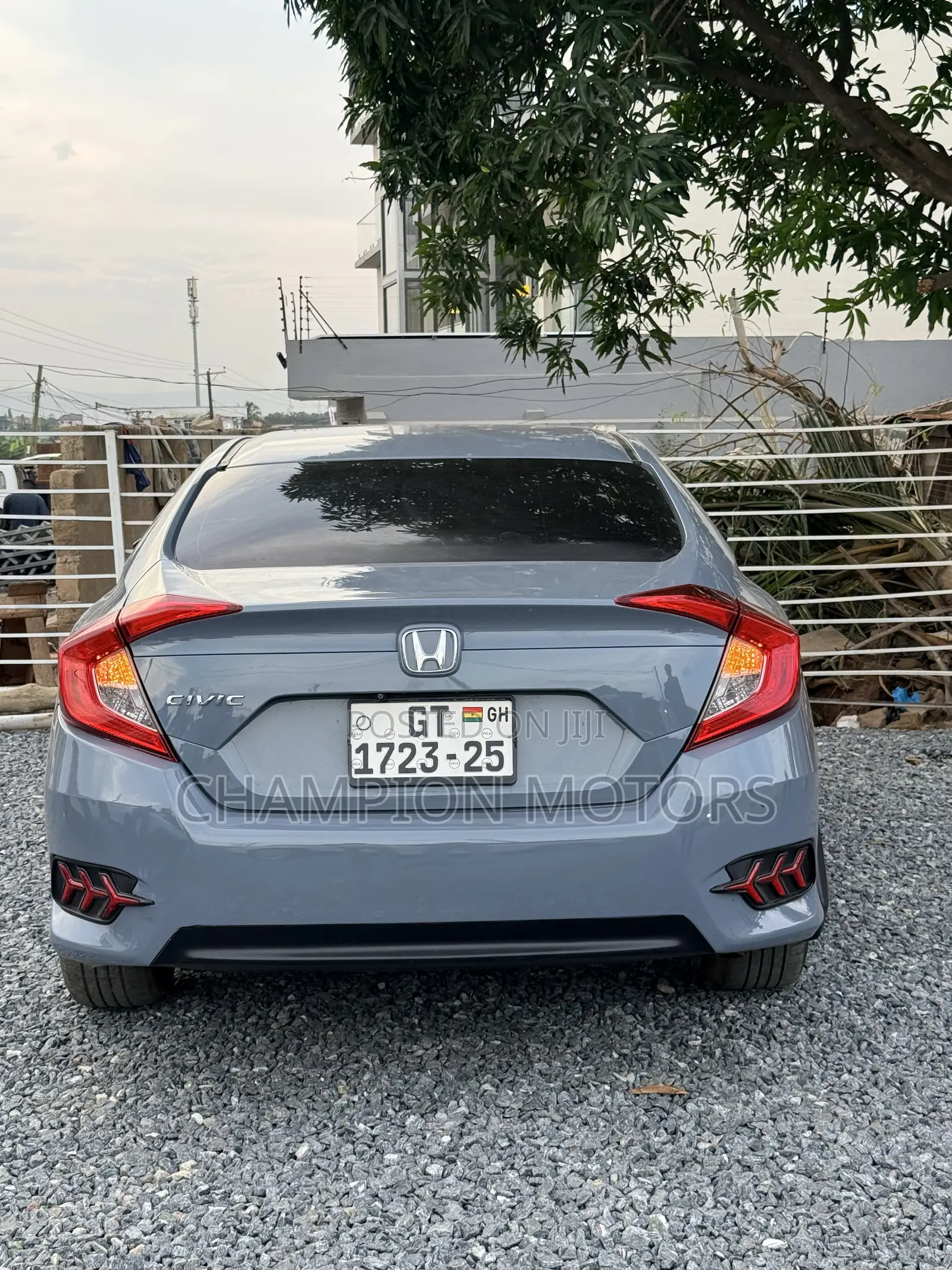Honda Civic EX 4dr Sedan (2.0L 4cyl) 2017