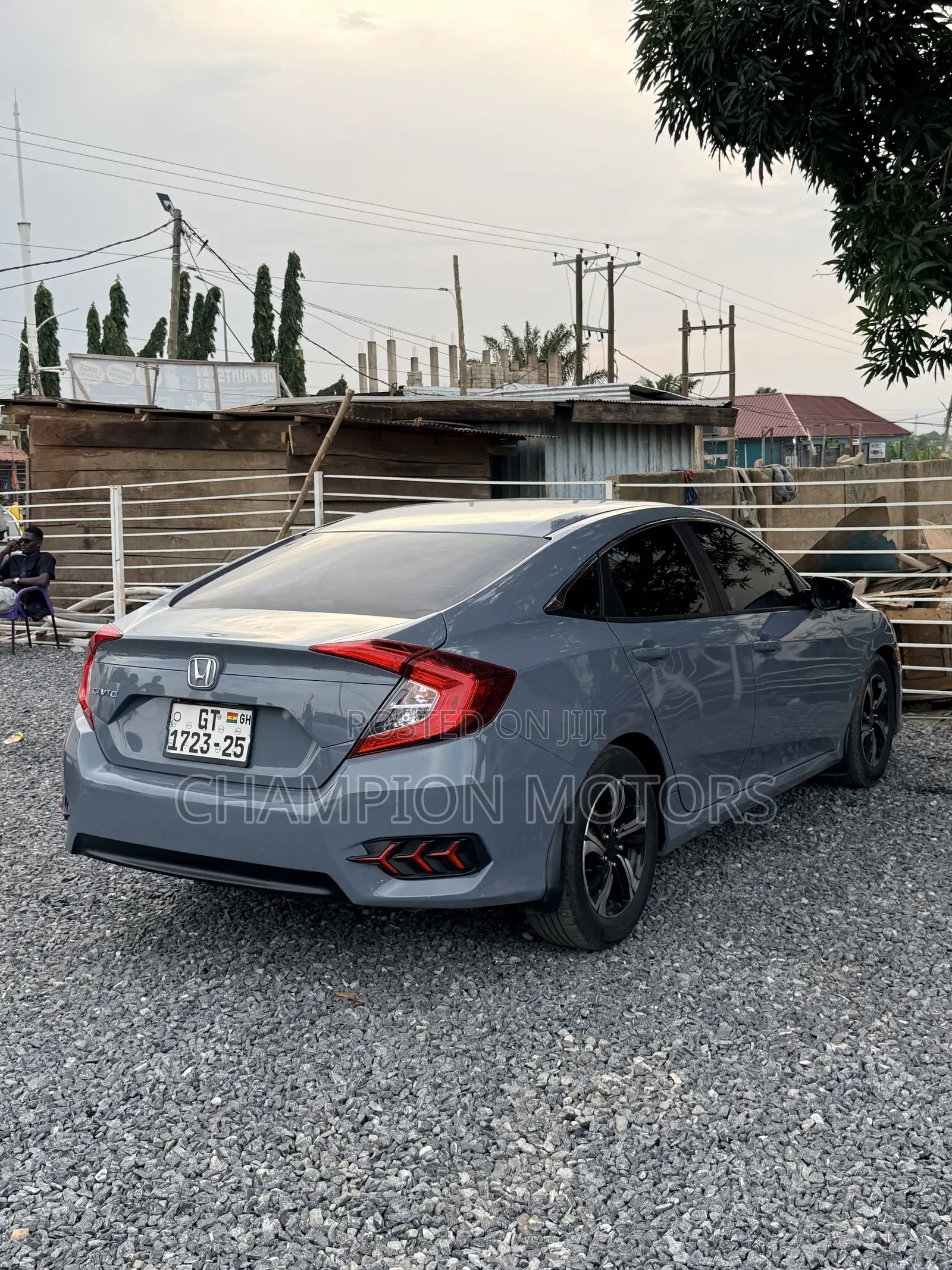 Honda Civic EX 4dr Sedan (2.0L 4cyl) 2017
