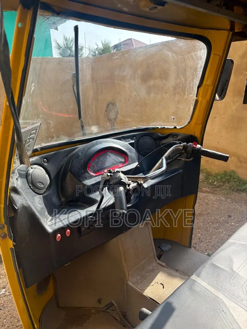 Tricycle 2025 Yellow