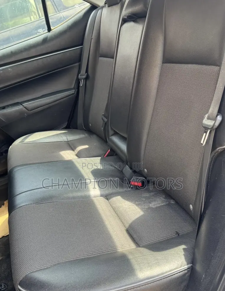 Toyota Corolla 2015 White