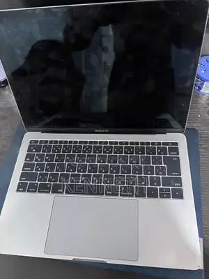 Laptop Apple MacBook Pro 8GB Intel Core i5 SSD 256GB