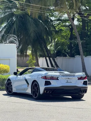Chevrolet Corvette 2021 White