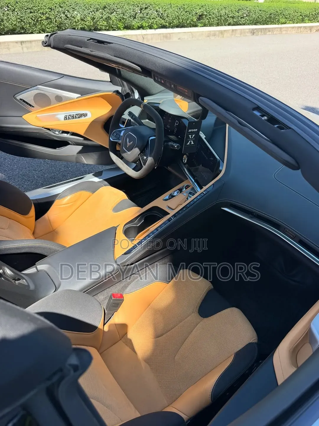 Chevrolet Corvette 2021 White