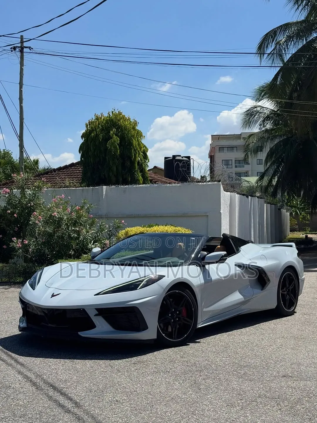 Chevrolet Corvette 2021 White