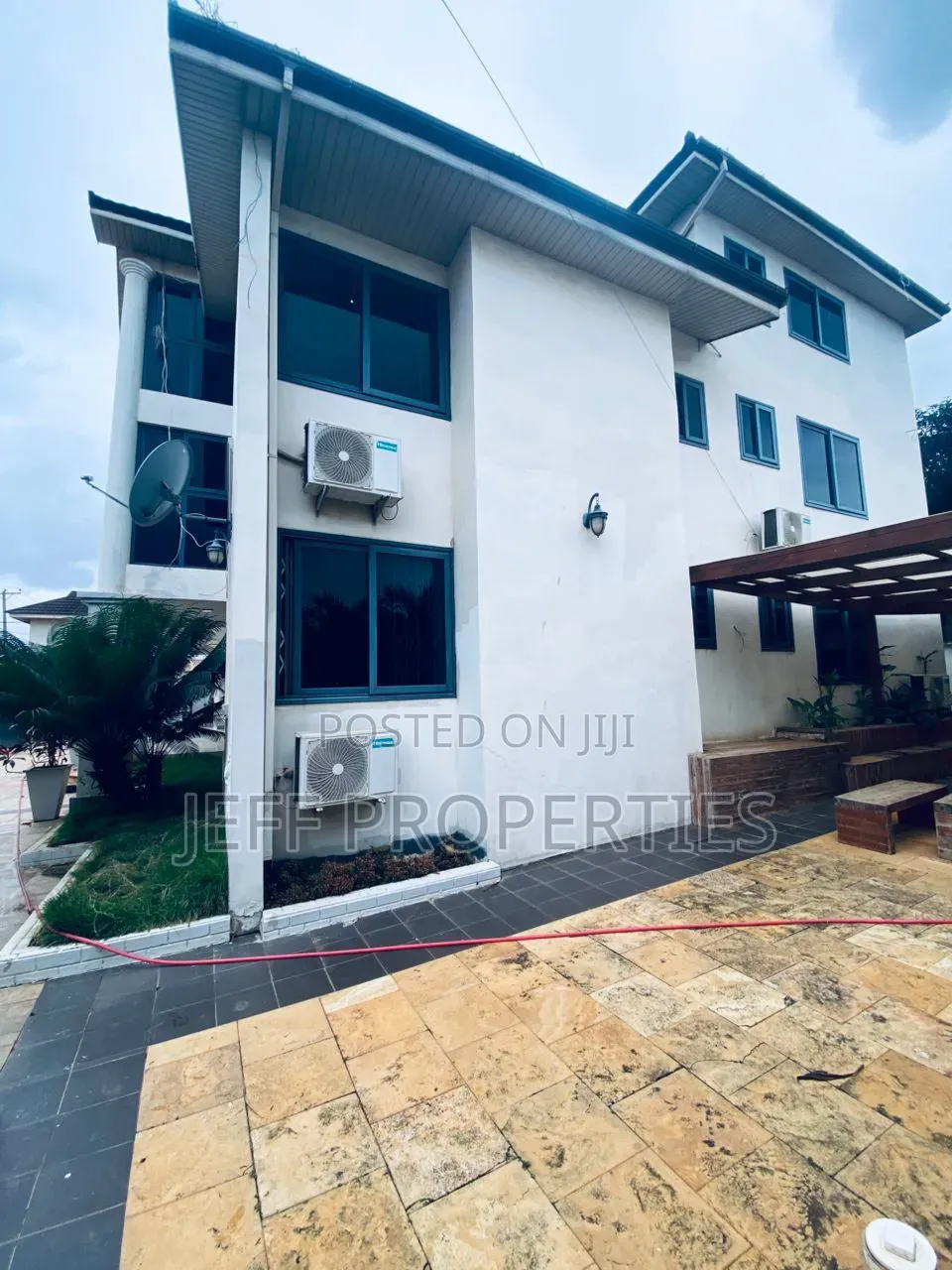 Furnished 7bdrm Duplex in White House, Ofankor for sale