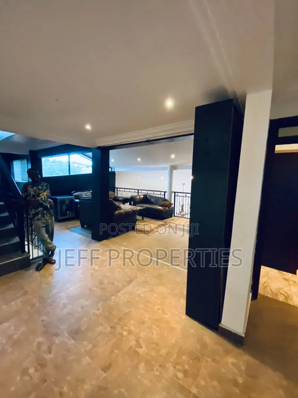 Furnished 7bdrm Duplex in White House, Ofankor for sale