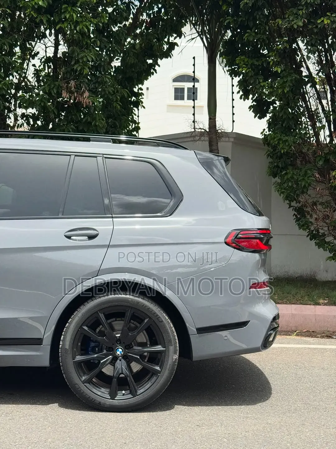 BMW X7 xDrive40i 2023 Gray