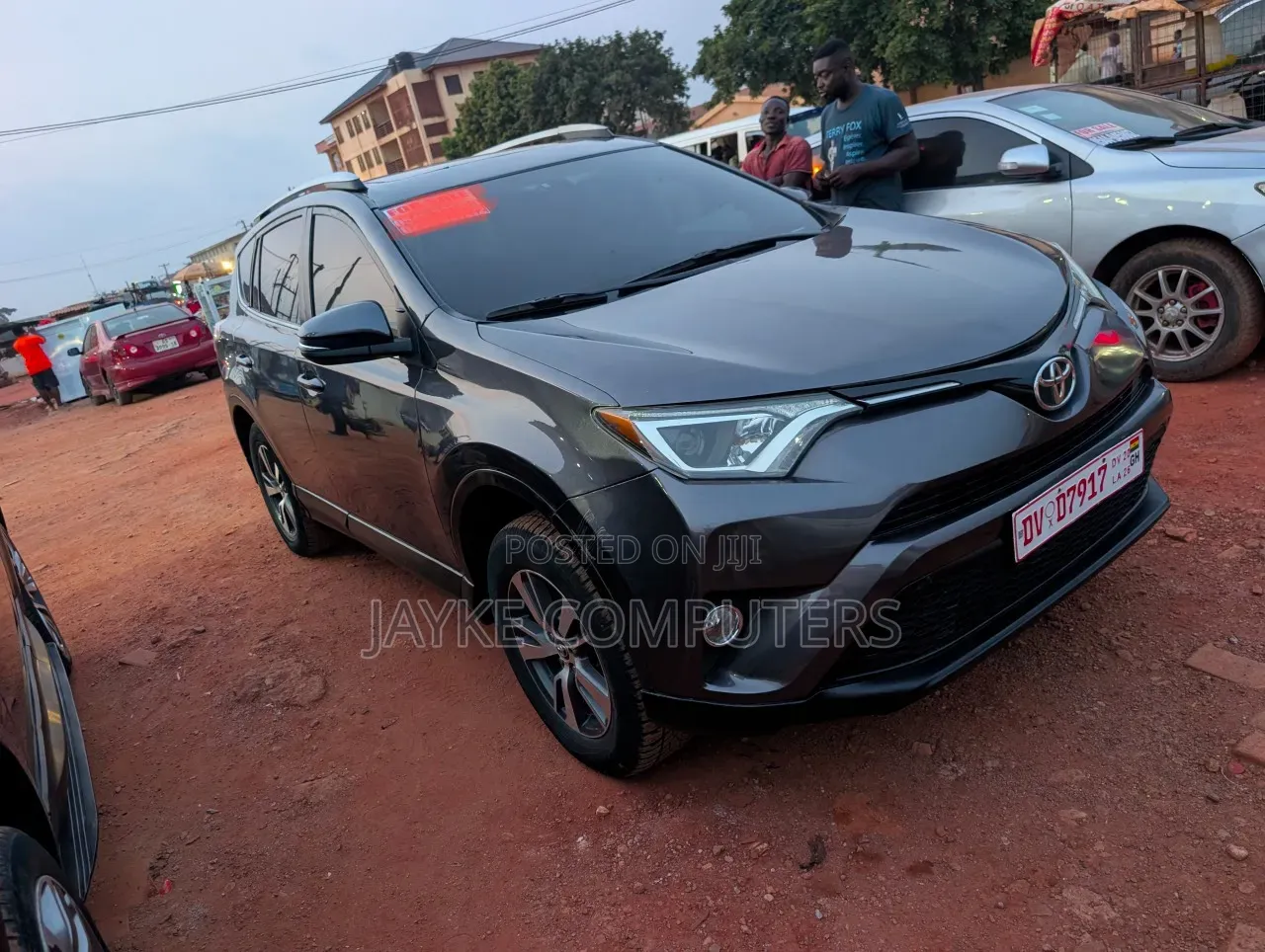 Toyota RAV4 XLE AWD (2.5L 4cyl 6A) 2016 Gray