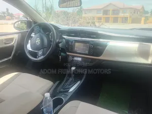 Toyota Corolla 2015 White