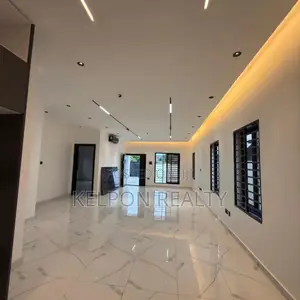 3bdrm House in Lakeside, North Legon for sale