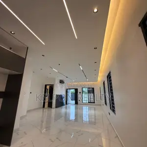 3bdrm House in Lakeside, North Legon for sale