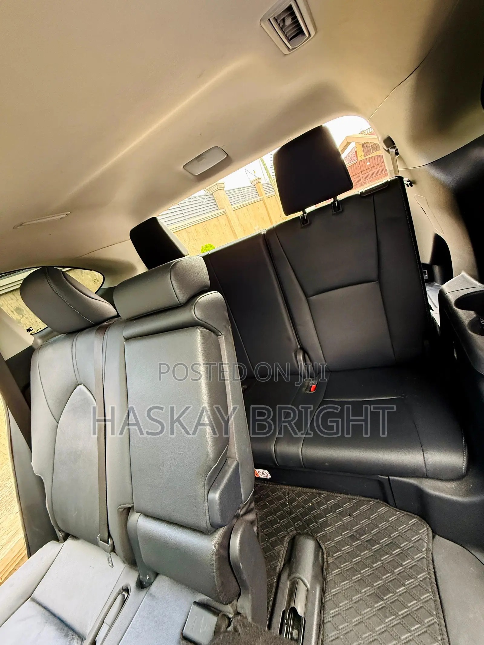 Toyota Highlander XLE 2021 White