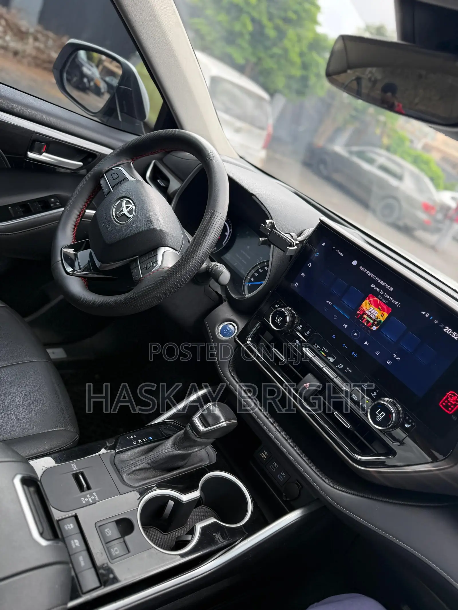 Toyota Highlander XLE 2021 White
