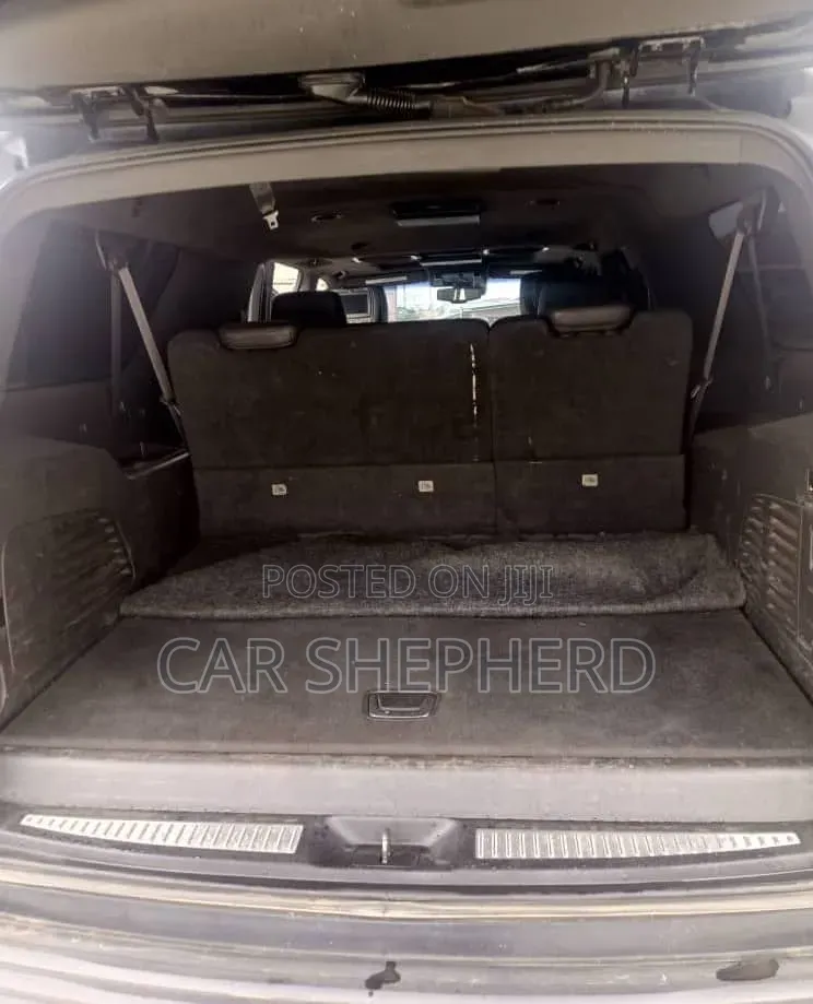 Cadillac Escalade ESV 2016 Black