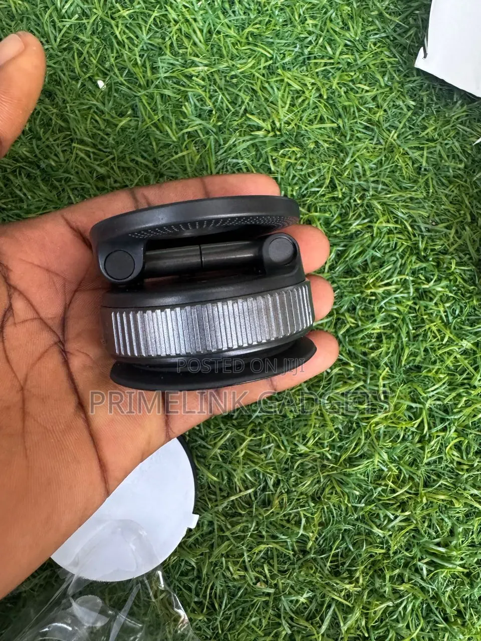 Multifunctional Magnetic Vacuum Suction Car Phone Holder