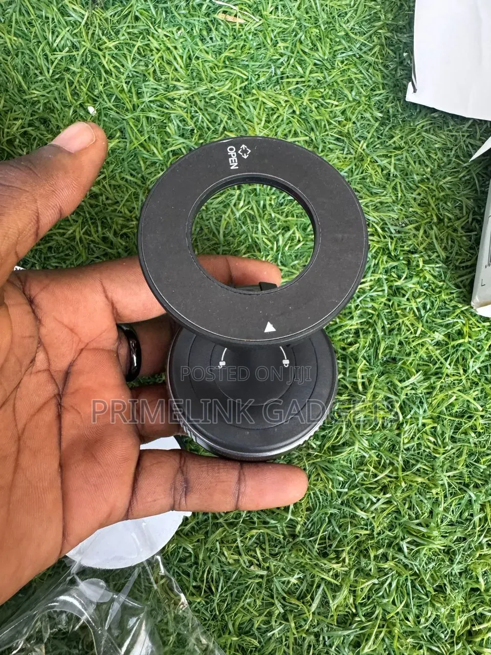Multifunctional Magnetic Vacuum Suction Car Phone Holder