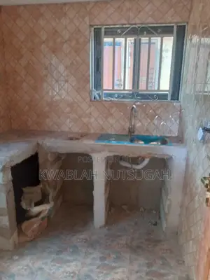 1bdrm Room & Parlour in Cold Store for rent