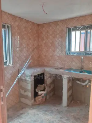 1bdrm Room & Parlour in Cold Store for rent