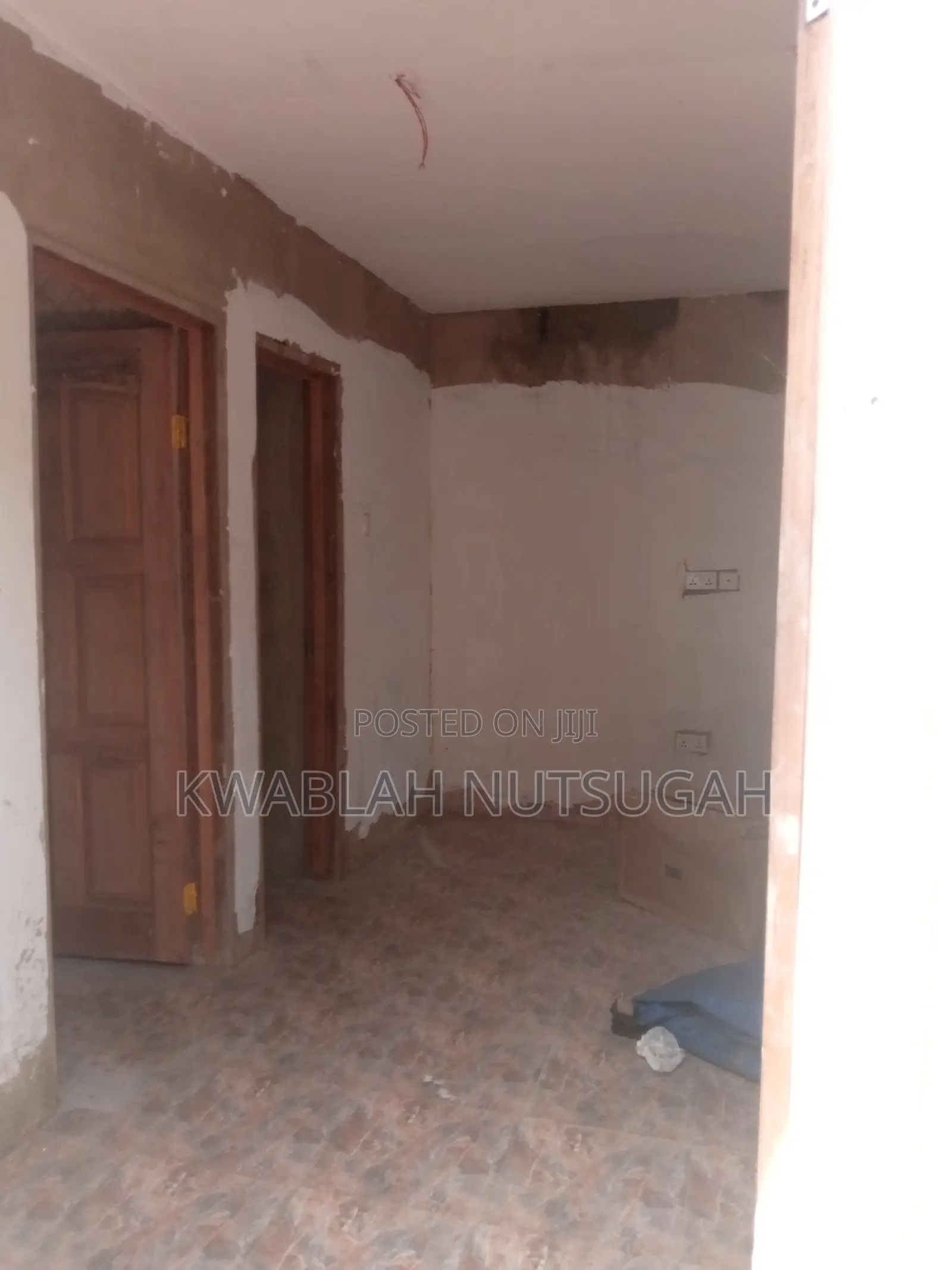 1bdrm Room & Parlour in Cold Store for rent