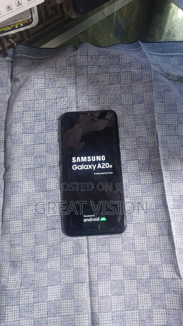 Samsung Galaxy A20e 32 GB Black