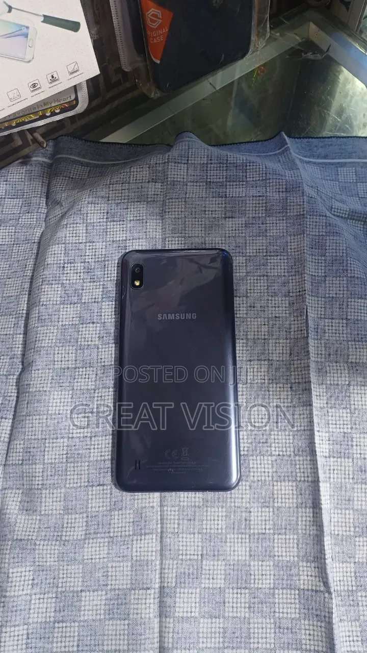 Samsung A10 32 GB Black