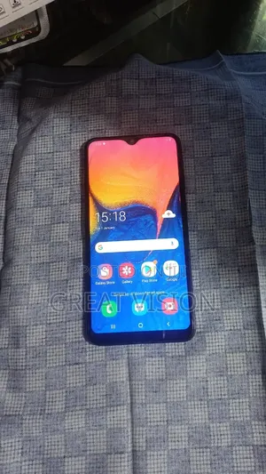 Samsung A10 32 GB Black
