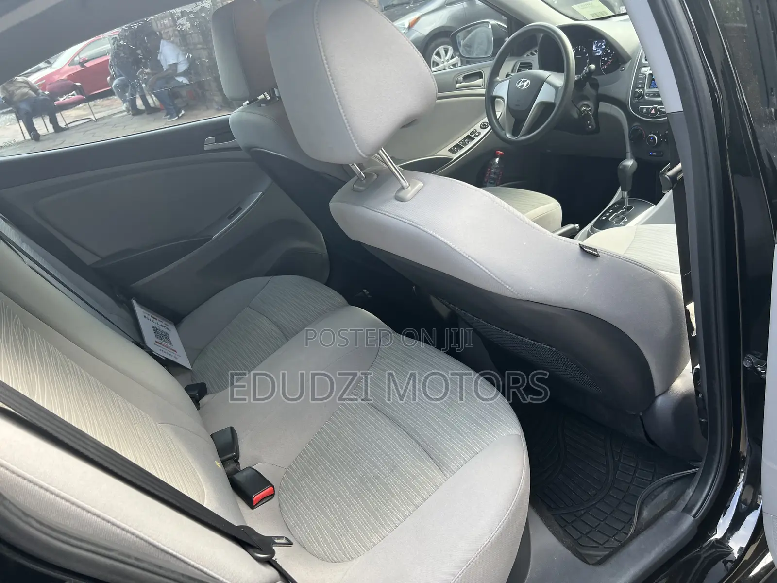 Hyundai Accent SE Sedan 2016 Black