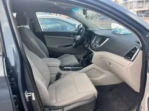 Hyundai Tucson SE AWD 2018 Blue