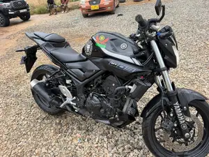 Yamaha 2019 Black