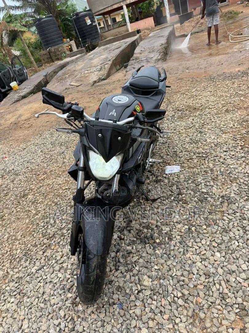 Yamaha 2019 Black