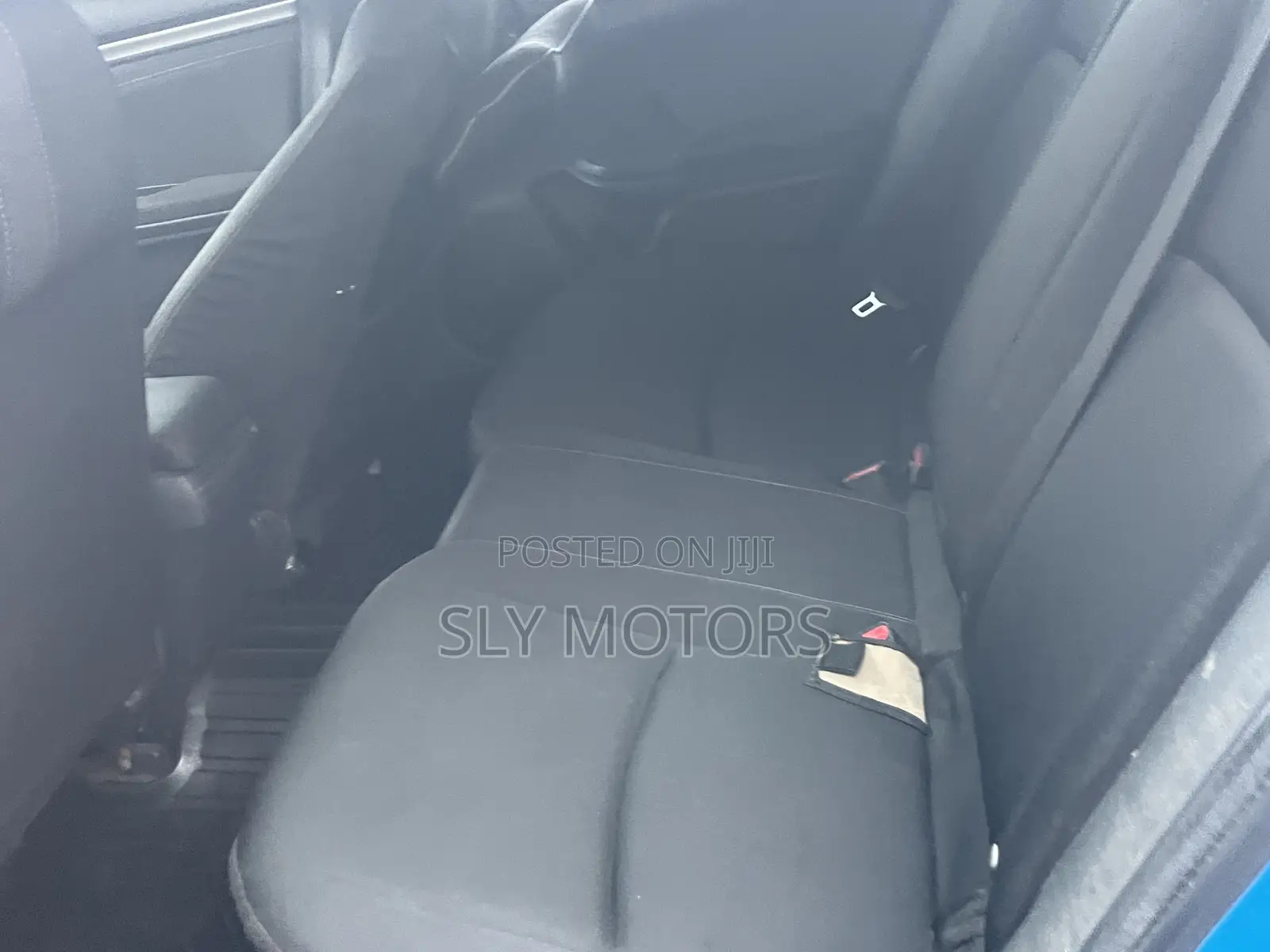Honda Civic LX 4dr Hatchback (1.5L 4cyl) 2017 Blue
