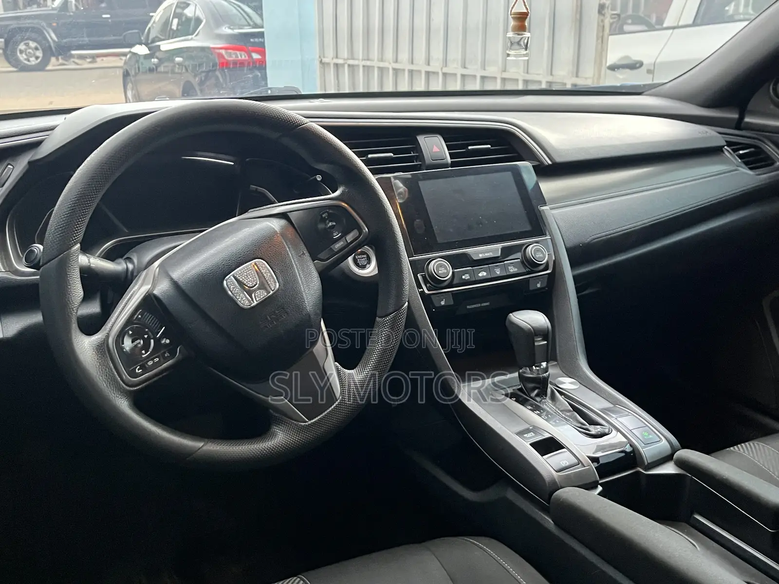 Honda Civic LX 4dr Hatchback (1.5L 4cyl) 2017 Blue