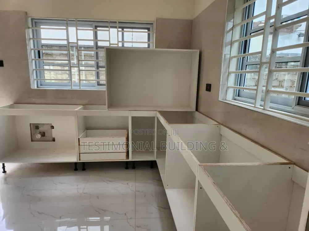 4bdrm House in Testimonial Building, Police Station for sale