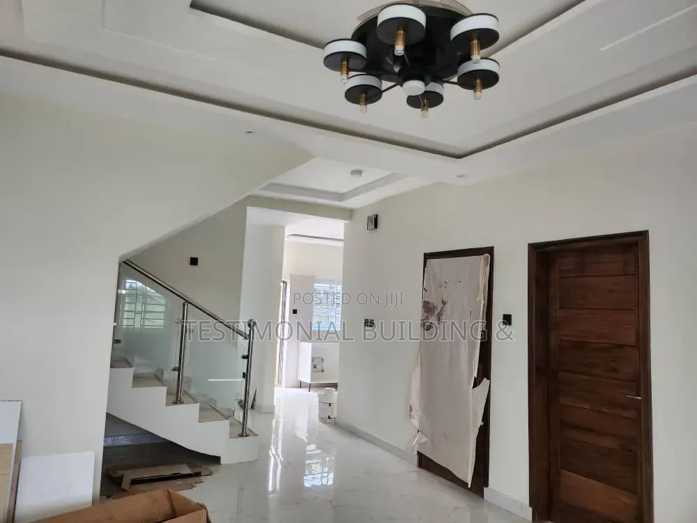 4bdrm House in Testimonial Building, Police Station for sale