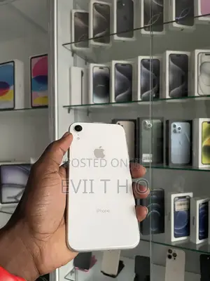 Apple iPhone XR 128 GB White