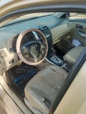 Toyota Corolla 2010 Beige