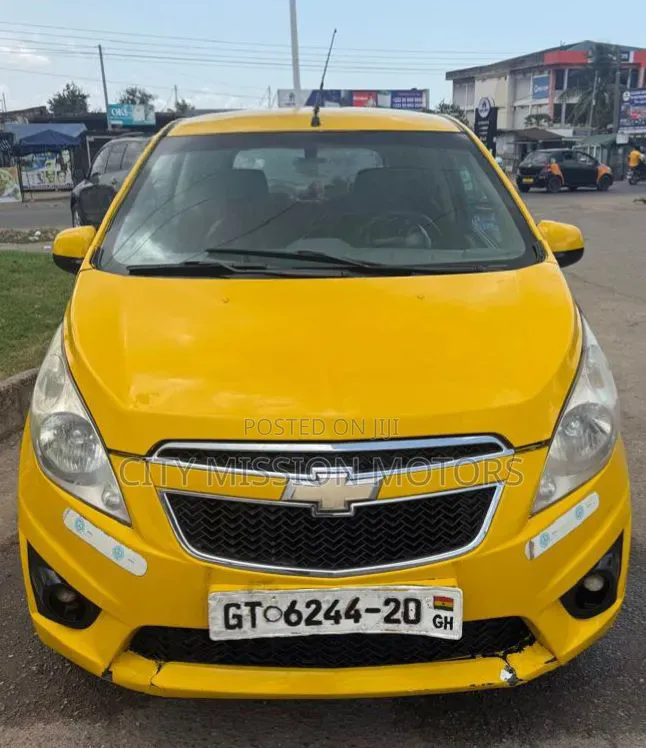 Chevrolet Spark 2012 Yellow